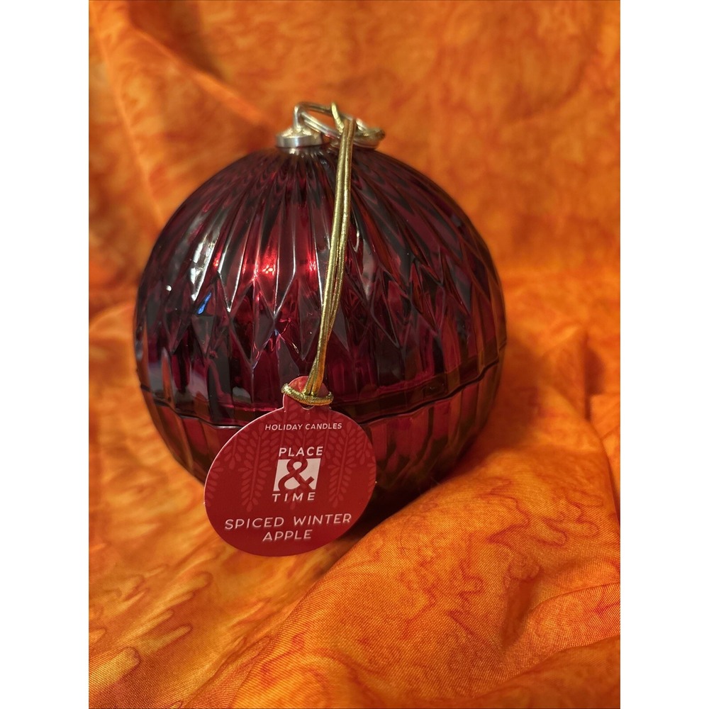 NWT‎ Place and Time Red Glass Holder & Candle Spiced Winter Apple 5"by 5"